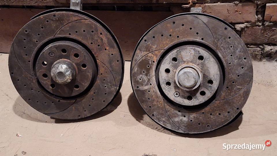 Piasta zwrotnica SAAB 95 duża tarcza Kraków
