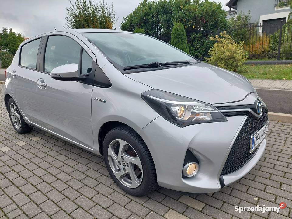 Toyota Yaris III HYBRID Automat zarejestrowany w Rok produkcji 2015 Polkowice