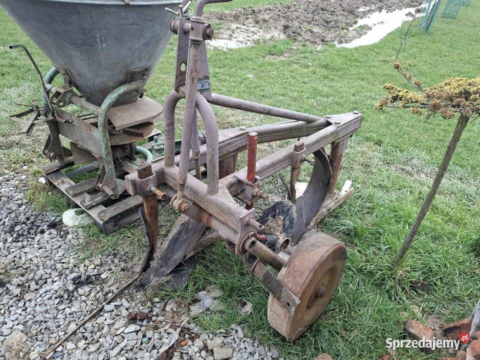 Sprzedam pług grudziądz 2 skibowy stary typ duży Trzcinica