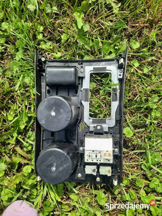 tunel środkowy subaru outback Rzeszów sprzedam