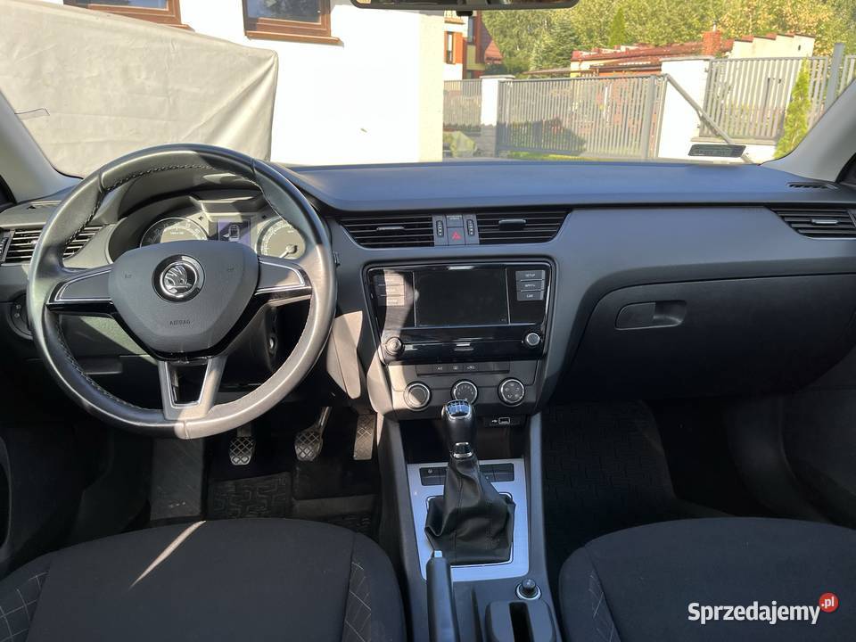 skoda Octavia 16d 115 stan idealny niski aluminiowe felgi Raszyn
