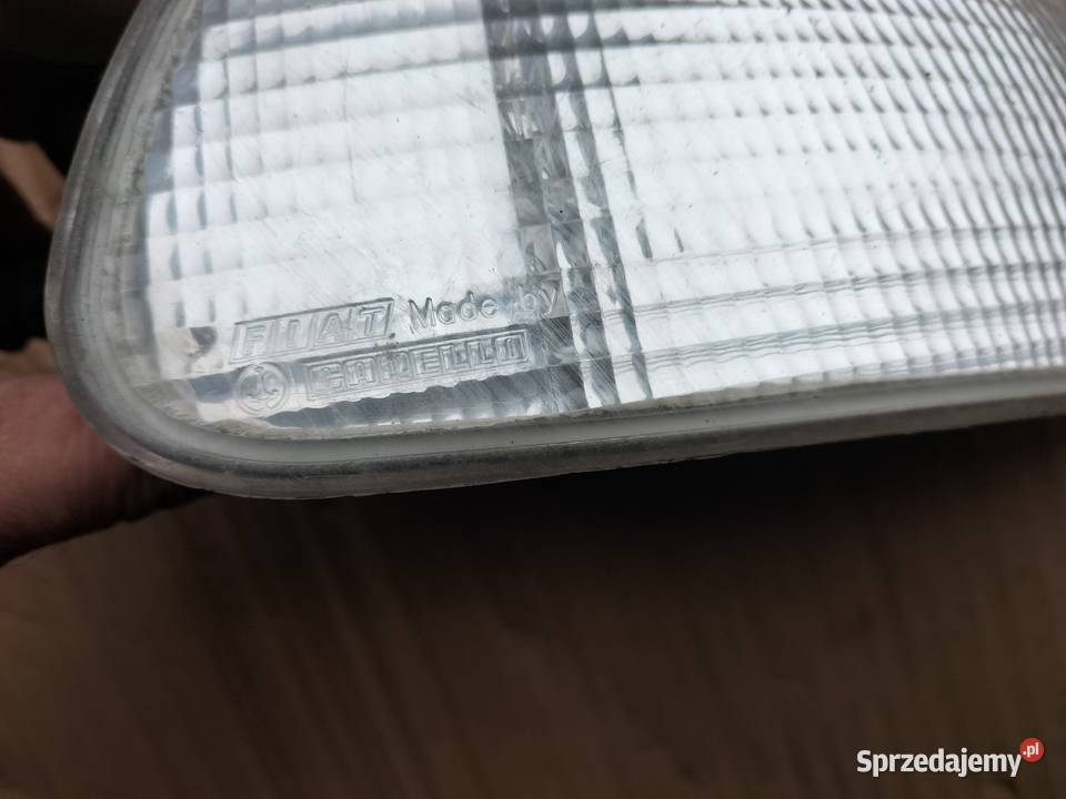 KIERUNKOWSKAZ MIGACZ PRAWY 46537828 FIAT SIENA Oświetlenie Kamień-Kolonia