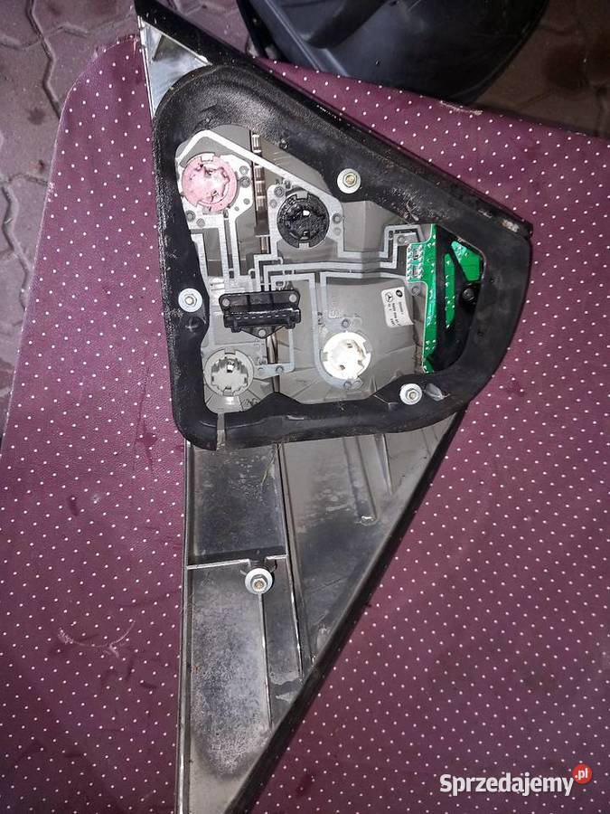 Tył klosz lampa w203 mercedes lewą prawa