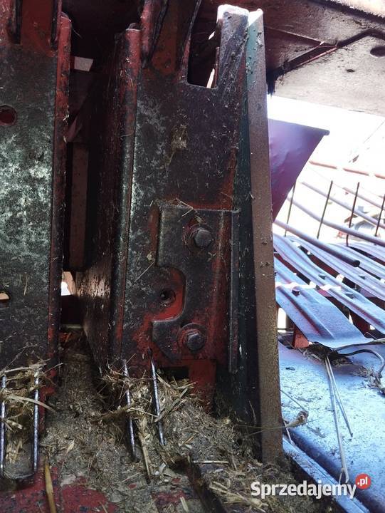 Prasa kostkująca Massey Ferguson 124 MF małopolskie