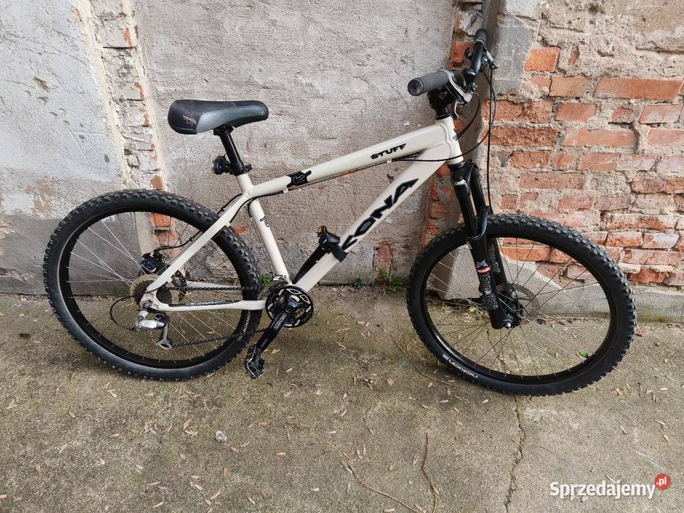 Kona Stuff Pancerny Dirt Street Fride Mega Stan