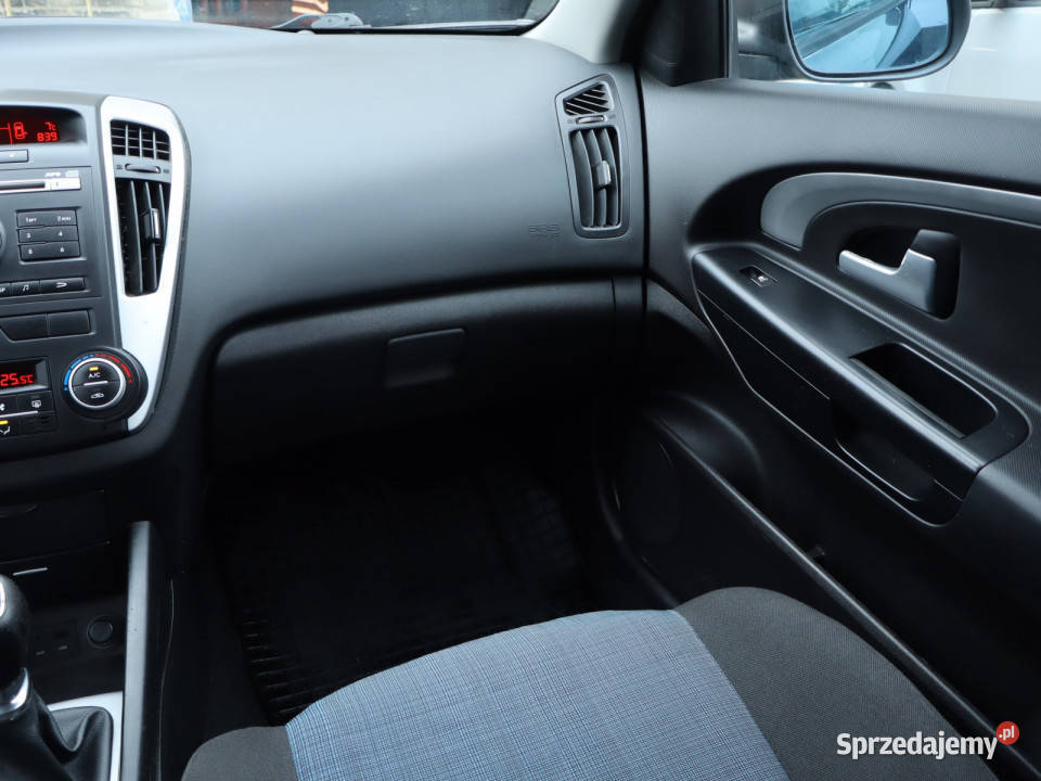 Kia Ceed 16 CVVT komputer pokładowy