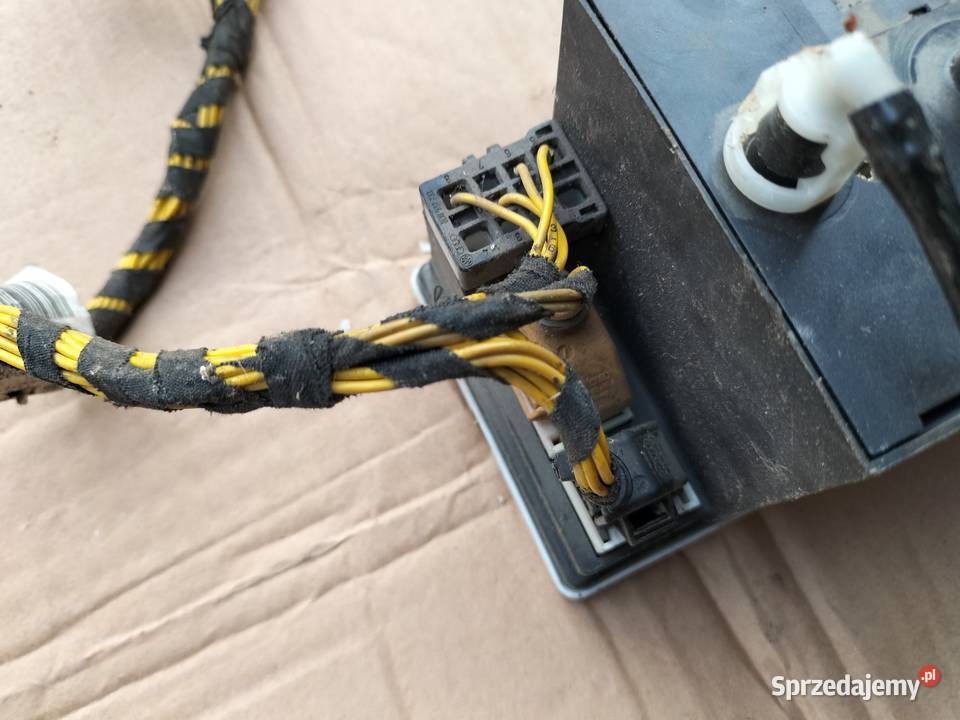 AUDI 4A0862257P 3 KOSTKI POMPA Pompka Kamień-Kolonia