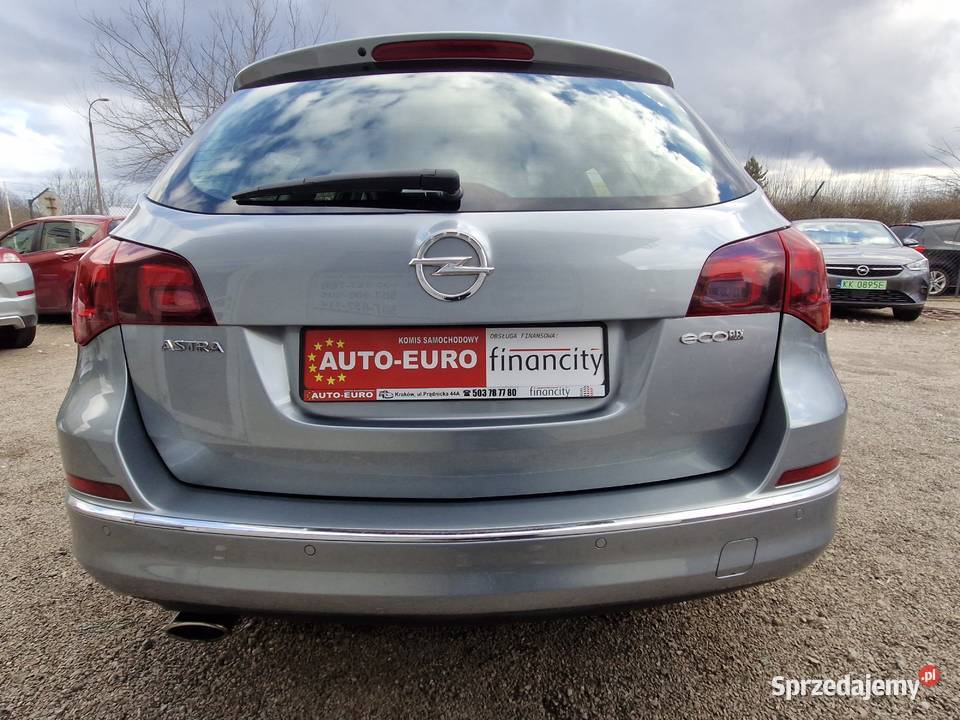 16T 170 Cosmo gwarancja 100 bezwypadkowy idealny pierwszy właściciel Kraków