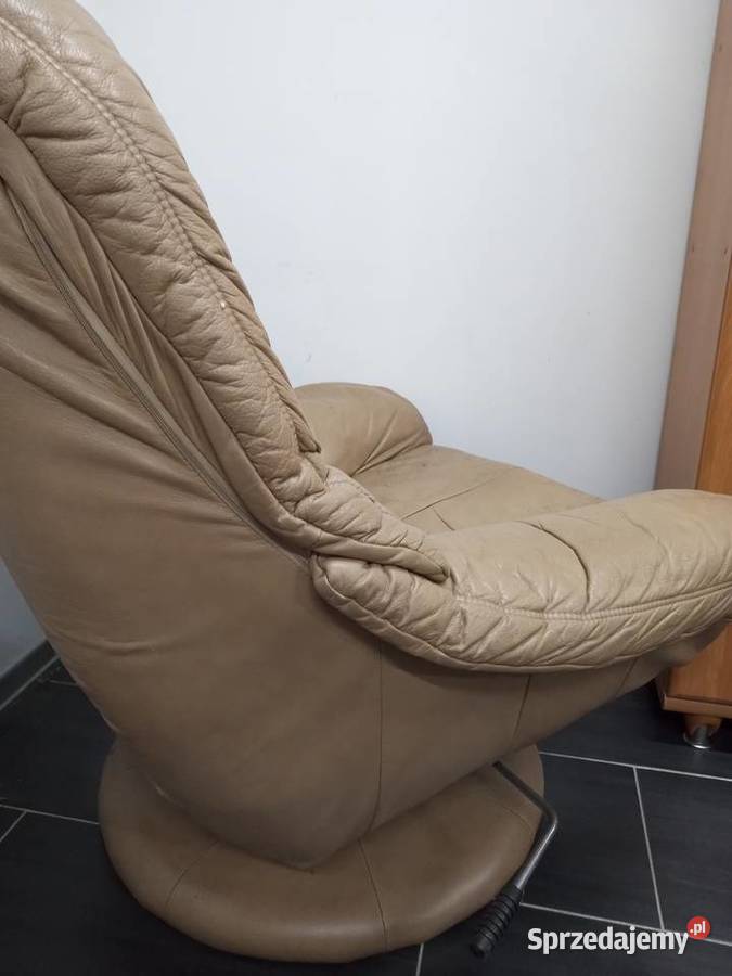 Fotel wypoczynkowy odchylany obrotowy z lat 80 Tychy