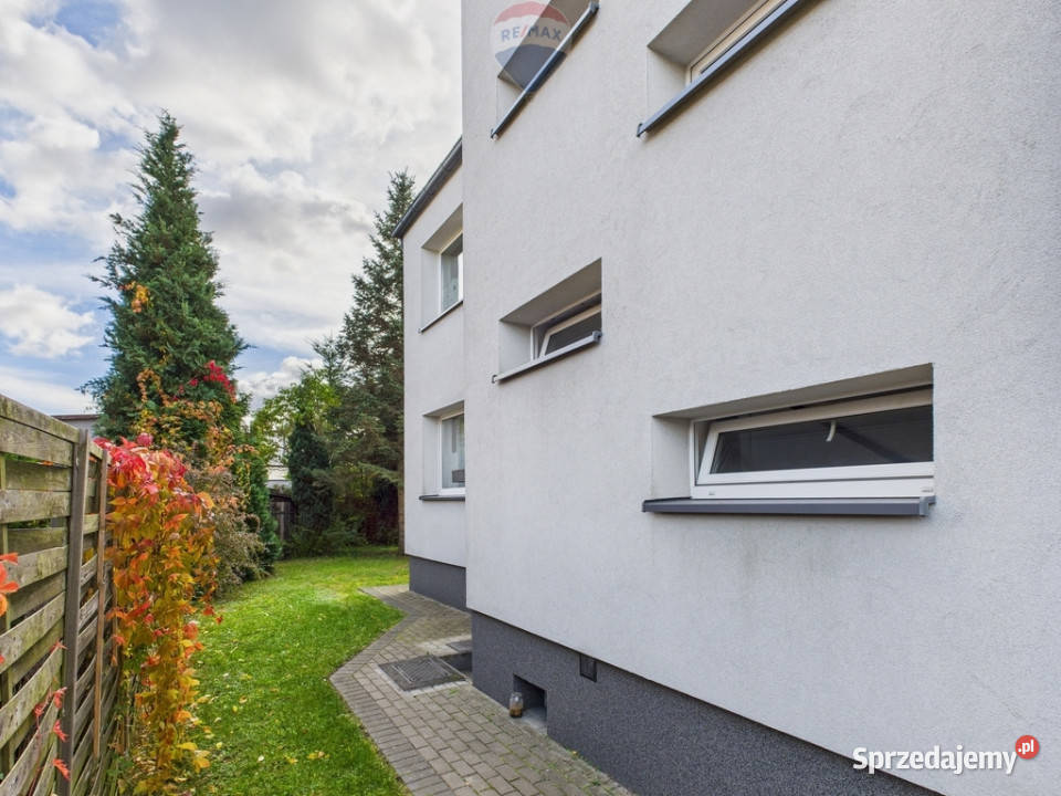 Dom z 11 kawalerkami remoncie balkon Sprzedaż Wejherowo