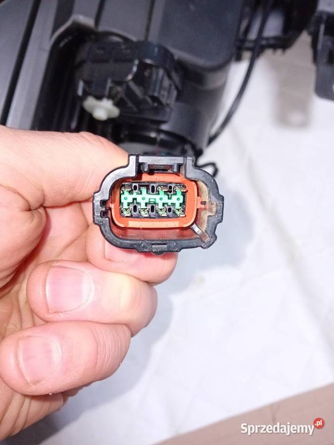Lampa Led nissan leaf ll lewa Dąbrówka sprzedam