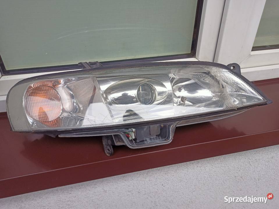 Opel Vectra B LIFT FL lampa przednia prawa Sieradz