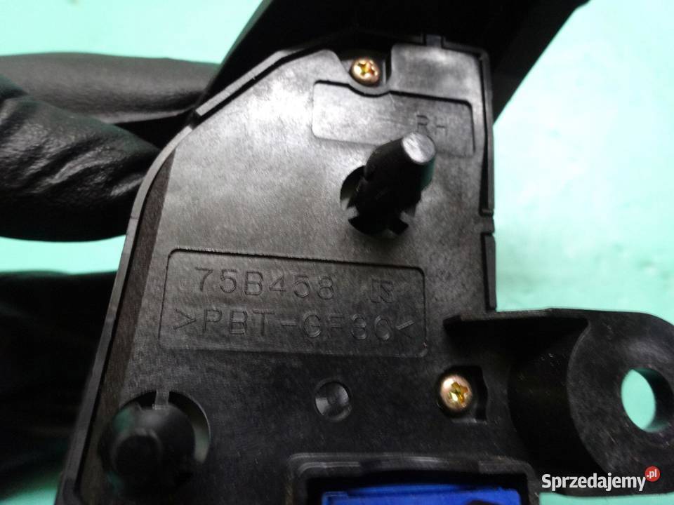 LEXUS IS II 06r przełącznik kierownicy lewy i