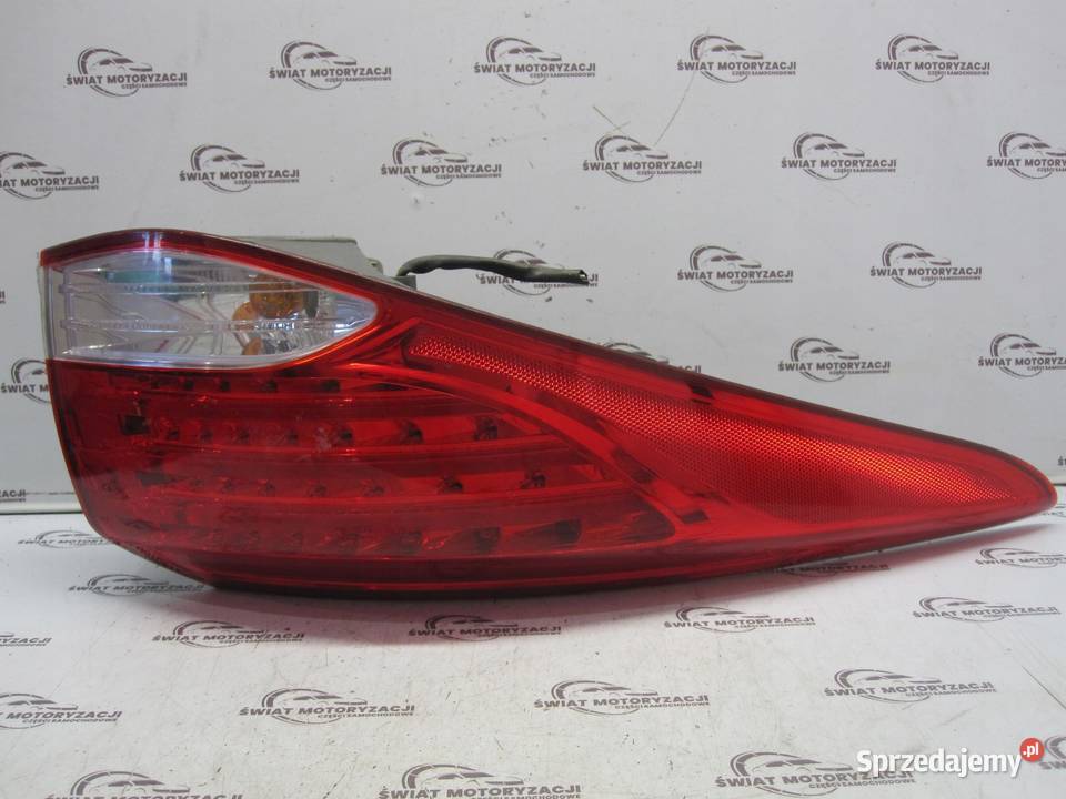 HYUNDAI i40 12r lampa lewa tył 924013Z000