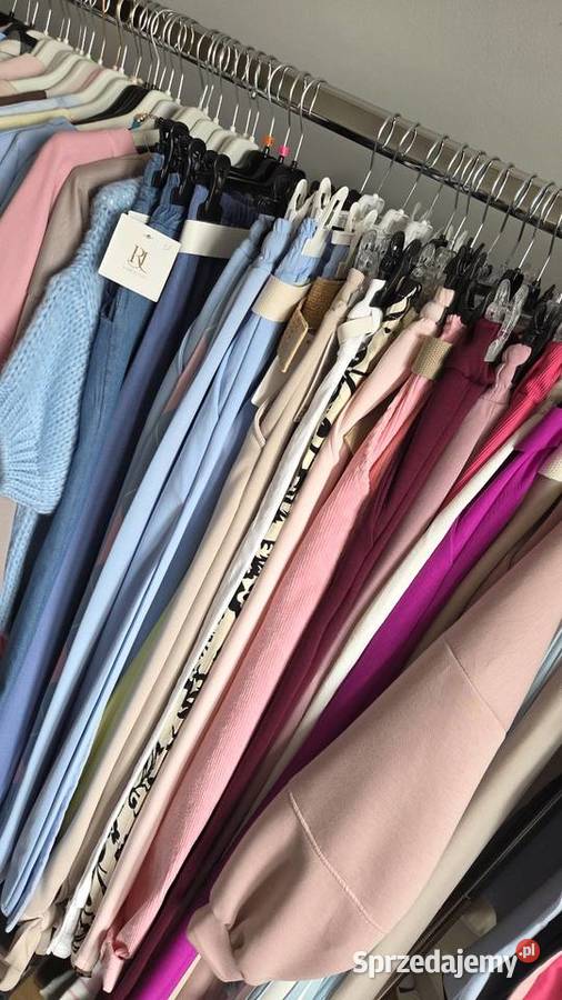 Wyprzedaż szafy czerwony Pleszew