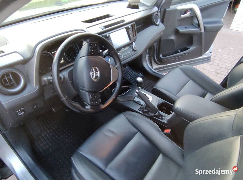 Toyota RAV4 hybrid 4x4 szyberdach sprzedam