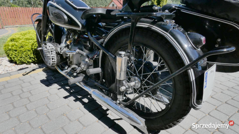 Motocykl Ural M72 z 1952 r z wózkiem bocznyvm Chełm