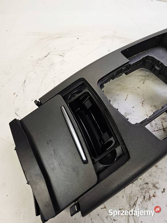 PANEL TUNEL OBUDOWA MMI AUDI A6 C6 4F1864261J Przystajń