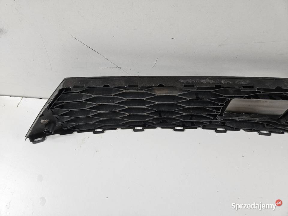 SEAT LEON III 3 FR KRATKA ŚRODKOWA ZDERZAKA osobowe wielkopolskie Międzychód