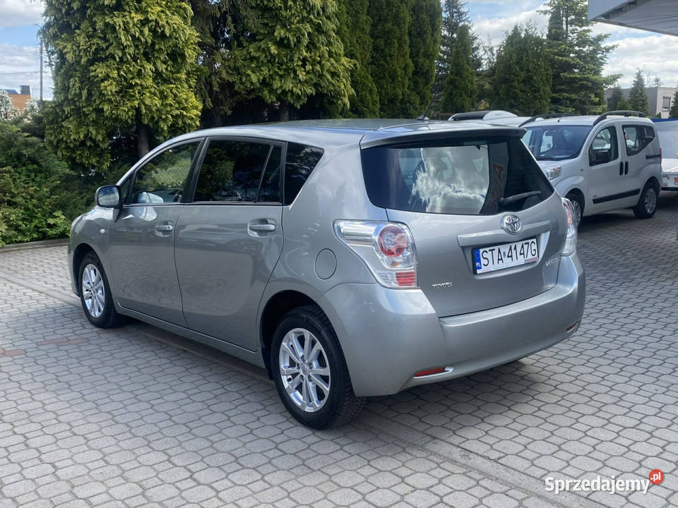 Toyota Verso 20 126 7 osób Tarnowskie Góry