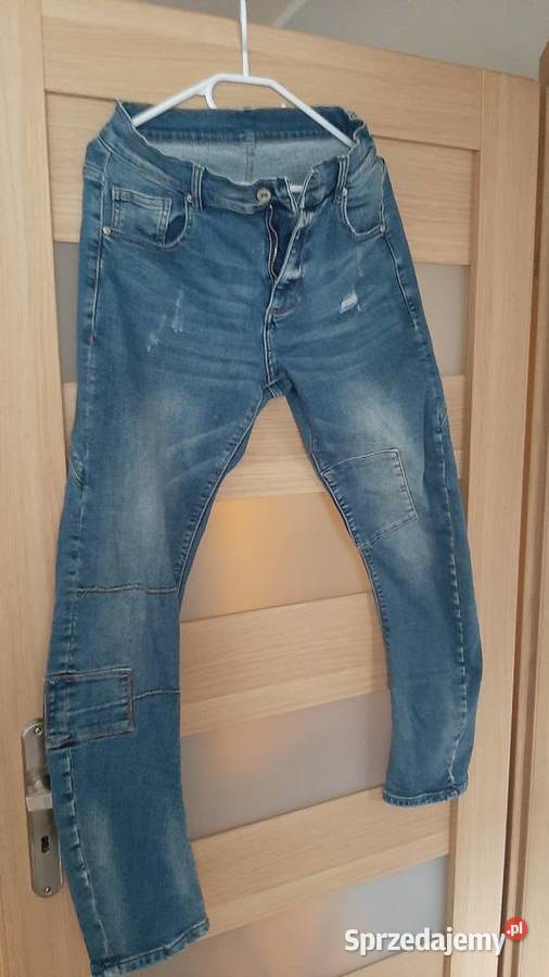 Sprzedam jeansy 38 sprzedam
