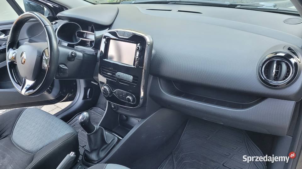 Renault Clio IV Kombi 2015 r 1500cm3 mazowieckie Tłuszcz