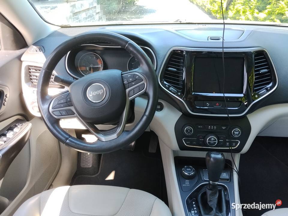 Jeep Cherokee kl V6 nieuszkodzony Kłobuck sprzedam