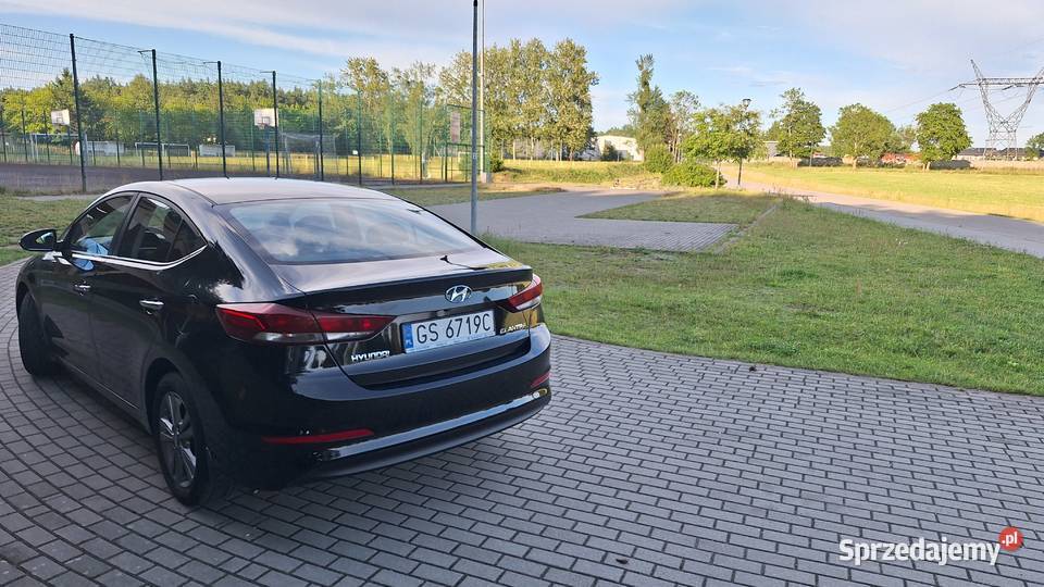 Hyundai Elantra czarna perła zadbany automat Rok produkcji 2016 Elantra Słupsk