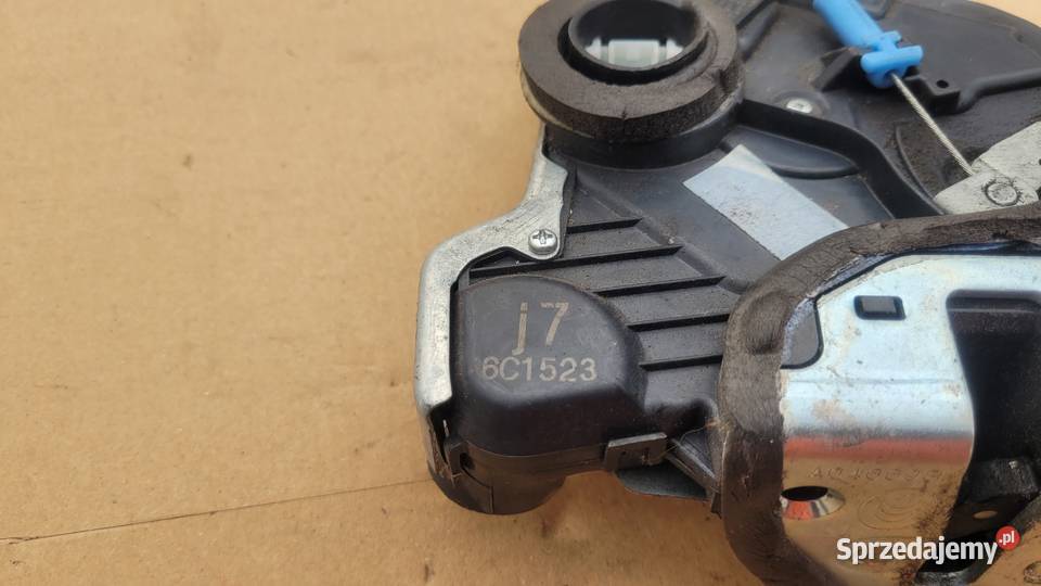 ZAMEK DRZWI LEWY PRZÓD PRZEDNI LEXUS IS220