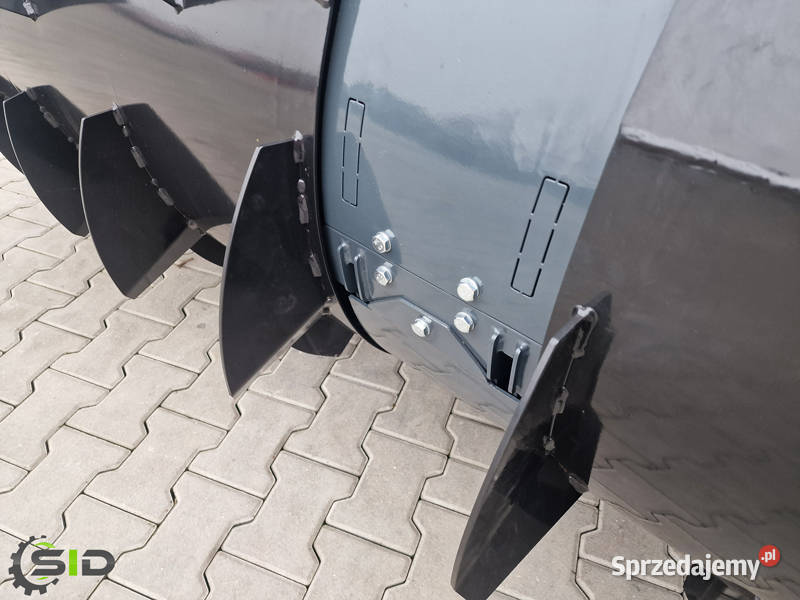 Rozgarniacz do pryzm rozgarniacz silosu wał