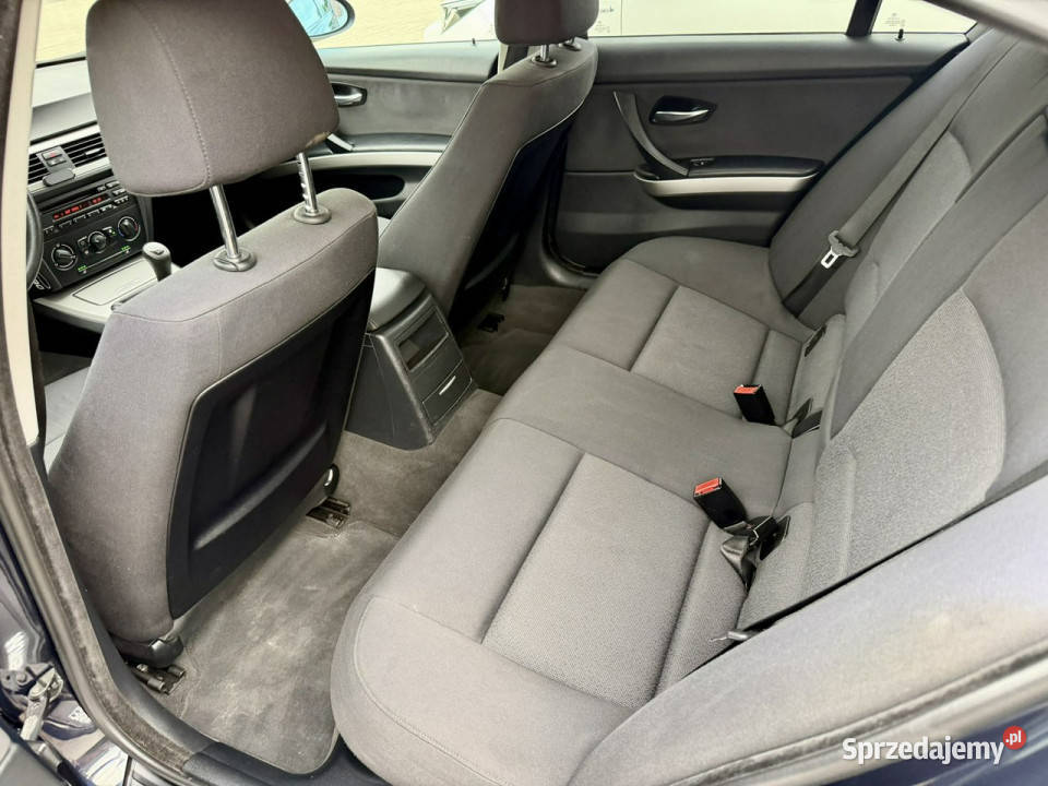 BMW 320 Xenon PDC Zarejestrowana Super Stan 170 światła LED Zwoleń sprzedam