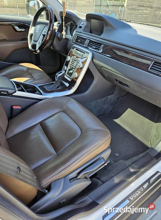 Volvo XC 70 XII 20 Diesel 183 2014r Pilchowo