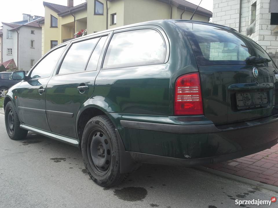 SKODA OCTAVIA 18T LAURINKLEMENT KOMBI LIFT Turka