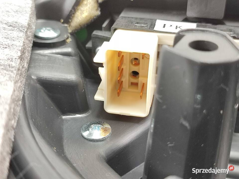 BOCZEK DRZWI LEWY TYŁ CHEVROLET CAPTIVA I 2006