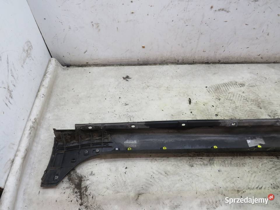 LISTWA PROGOWA PRAWA JGJ JAGUAR XJ X351
