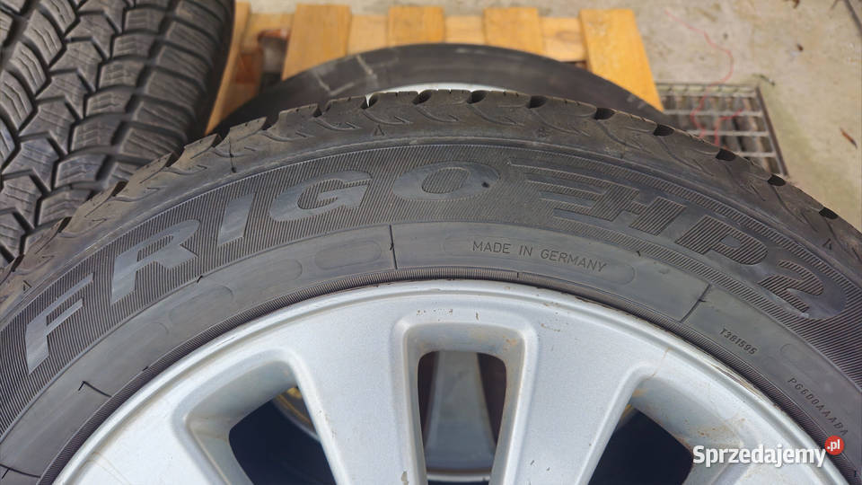 Alufelgi z oponami zimowymi 2055516 Dębica Frigo