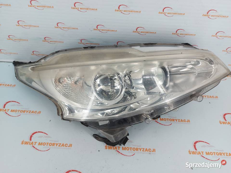 PEUGEOT 208 I lampa prawa przód ANGLIK