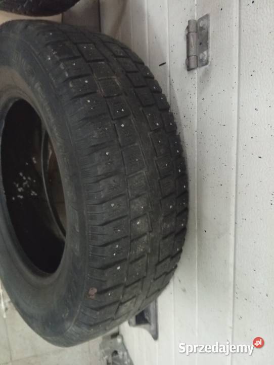 4 opony do samochodu terenowego Radom