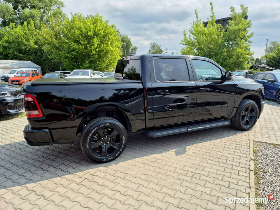 RAM 1500 Bezwypadkowy w oryginale wersja Sport podgrzewane fotele