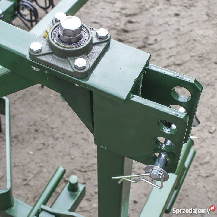 Brona do maneży o szerokości roboczej 220 do