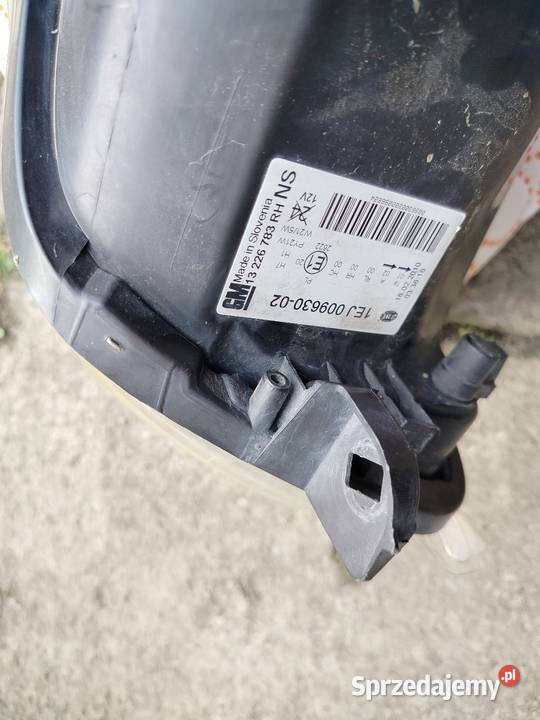 Lampa Opel Insignia prawa Europa świętokrzyskie Staszów