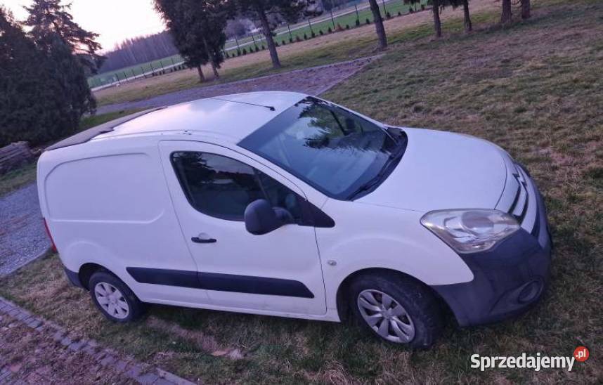 Syndyk sprzeda Citroena Berlingo o rej TLW TM10 Berlingo świętokrzyskie Komparzów