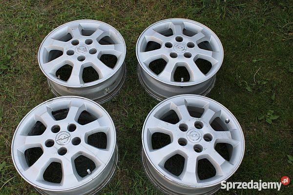 Felgi aluminiowe Opel Astra Vectra Zafira R15 osobowe Budki Petrykowskie sprzedam