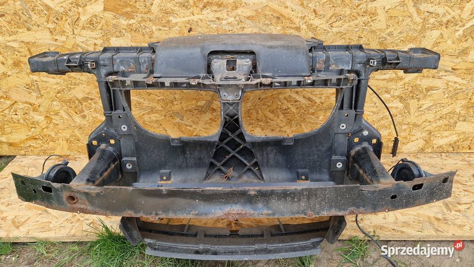 BMW E87 BENZYNA PAS PRZEDNI KOMPLET wielkopolskie Słowikowo