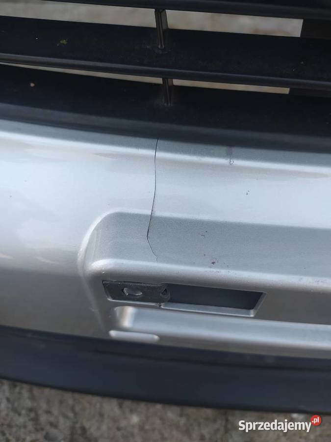 Przedni zderzak Suzuki Ignis 2005 srebrny lubelskie Krzemień Drugi