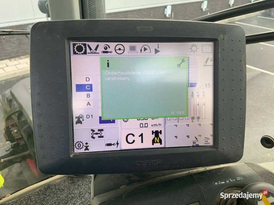 Ciągnik kołowy Claas AXION 830 CEBIS