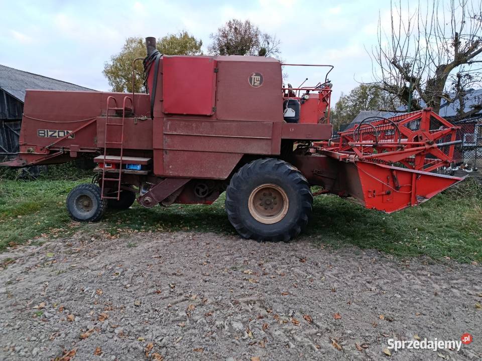 Kombajn zbożowy bizon Z056 Żuków Pierwszy