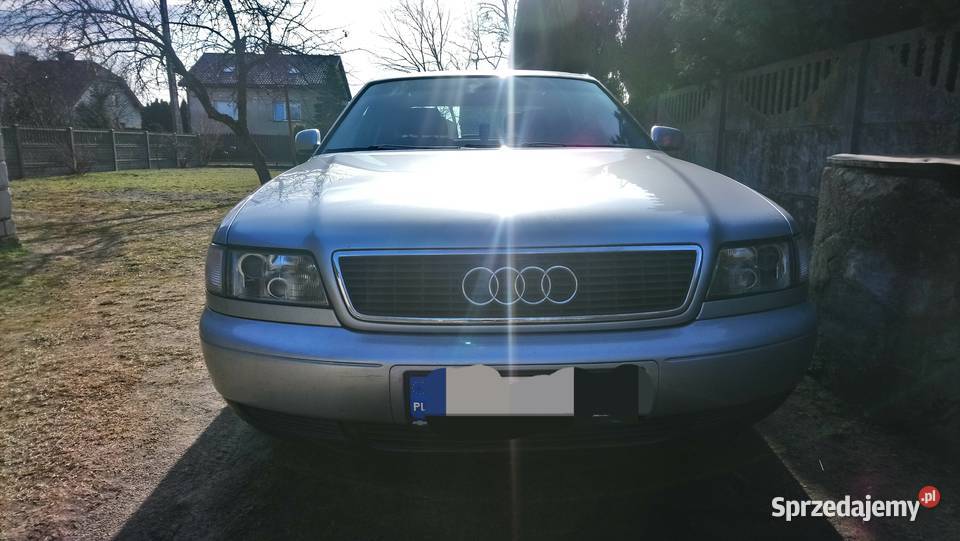 Audi A8 d2 1997r 28 V6 manual 193KM A8