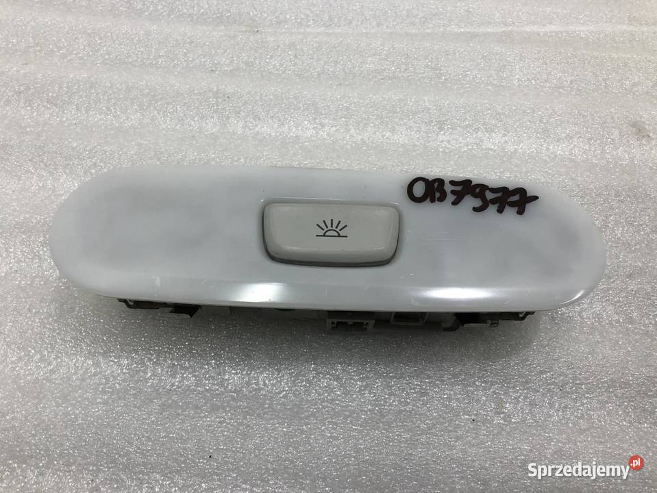 LAMPKA PODSUFITKI AUDI A5 8T 0716 8T0947111 Oświetlenie kabiny Części samochodowe wielkopolskie