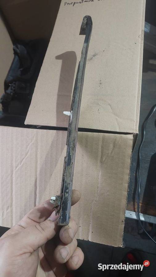 Listwa błotnika przedniego prawa Mercedes w210 Bytów